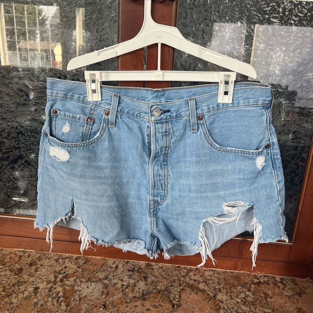 Levi’s 501 shorts